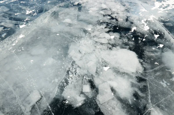Лёд озера Байкал. Замороженные нити и трещины — стоковое фото