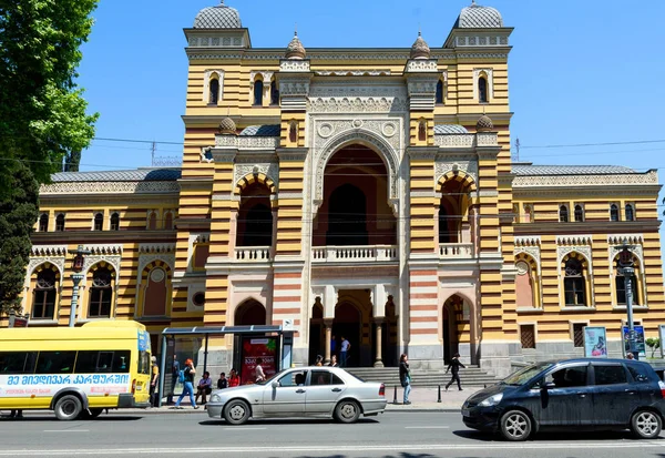 Tbilisi, Gruzja-maj, 08 2019: budynek Teatru Opery i Baletu w Tbilisi, w stylu mauretańskim — Zdjęcie stockowe