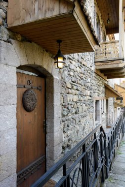 Dilijan 'da eski tarz sokak turistler arasında popüler