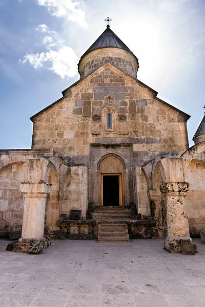 Surb Astvatsatsin, kostel Panny Marie. Starověký arménský klášter Haghartsin v oblasti Tavush — Stock fotografie
