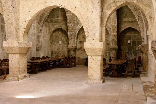 Refeitório no antigo mosteiro armênio de Haghartsin — Fotografia de Stock