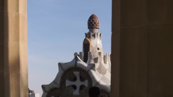 Closeup Of Building In Parc Guell Barcelona Spain — Stock Video