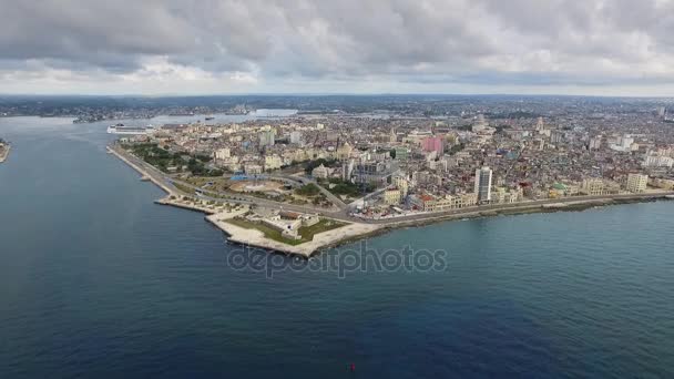 21 Cubaanse stad landschap Caribische zee Havana Cuba luchtfoto — Stockvideo