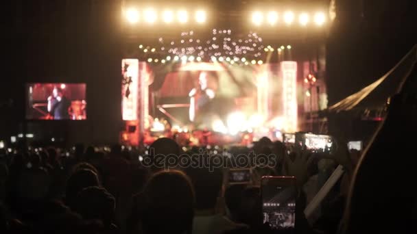 Rock Konser kayıt Video telefon ile seyreden — Stok video