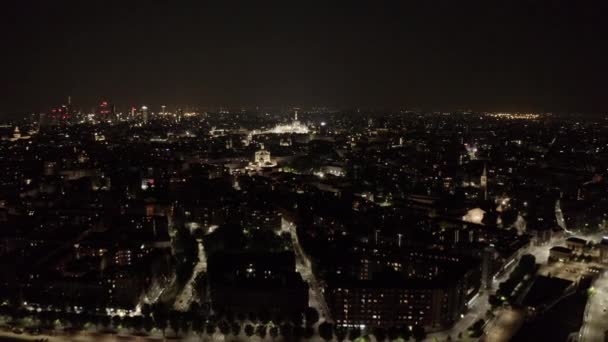 Milano Nun Navigli Ilçesinden Geceleri Gökyüzünde Uçan Insansız Hava Aracıyla — Stok video