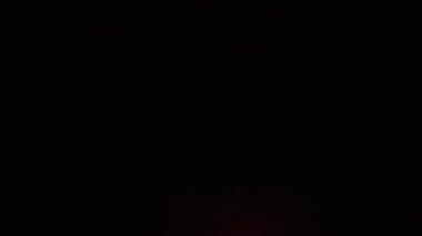 4 Temmuz 'daki bağımsızlık gününden önce Derin Kara Arkaplan Gökyüzü festivalinde 4k Video Görüntüsü