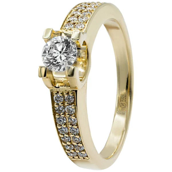 Pierścień w żółtym złocie na białym tle z dużym diamentem — Zdjęcie stockowe