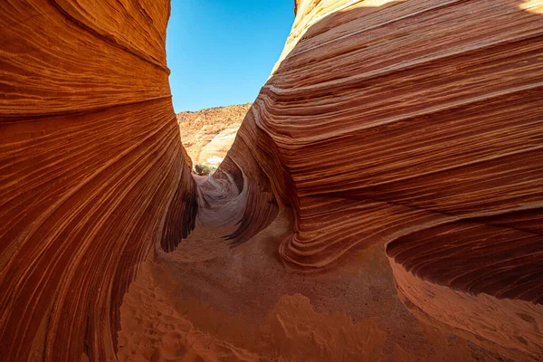 アリゾナ波-米国のパライキャニオンで有名な地質岩の形成 — ストック写真