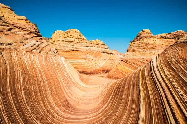 Arizona Wave - Famosa formación de rocas geológicas en Pariah Canyon, EE.UU. — Foto de Stock