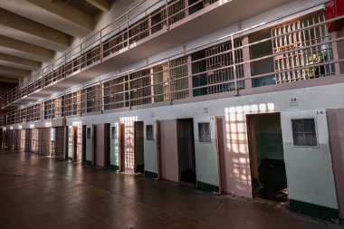 San Frncisco 'daki Alcatraz Ulusal Parkı' nda hiç kimsenin fotoğrafı yok.