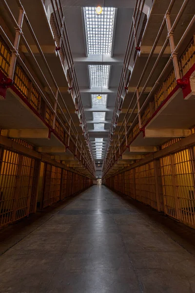 Parque Nacional de Alcatraz en San Frncisco, ninguna foto interior de la gente — Foto de Stock