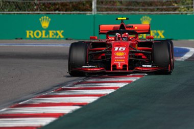 SOCHI, RUSSIA - 29 Eylül 2019: Rusya Formula 1 Grand Prix 'inde Yarış Başladı