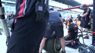 Red Bull Yarış Takımı Formula 1, Pit Stop Antrenmanı sırasında Max Verstappen ekibi