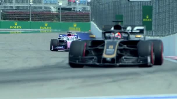 Wyścigi zespołu Renault Formula 1 na Grand Prix Rosji Formuły 1 2019 — Wideo stockowe