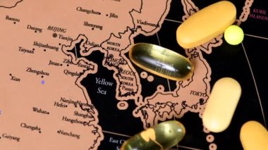 Covid-19 İnsani Bağış Konsepti, siyah çizik Asya seyahat haritası, Japab haritası