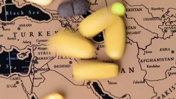 Concetto Covid-19, mappa nera di viaggio scratch, Iran, Iraq, Siria — Video Stock