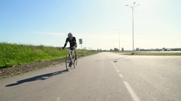 Professionell idrottsman cykel, Pedaling Road Bicycle, sport koncept — Stockvideo