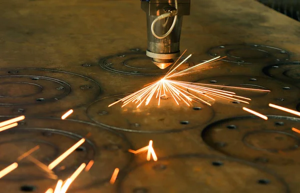 Corte Por Láser Chapa Gruesa Una Máquina Cnc Láser — Foto de Stock