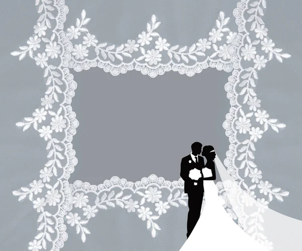 Einladung Gruß Oder Hochzeitskarte Mit Weißer Spitze Und Hochzeitssilhouetten — Stockfoto