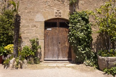 Kapı Castellvell kilisenin Solsona, Lleida, İspanya
