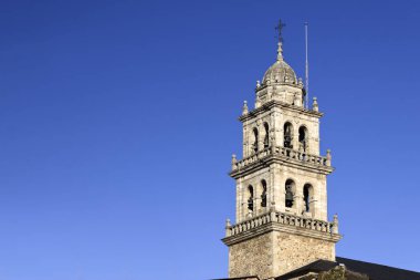 Encina Virgin Rönesans ve Ponferrada 'daki Barok kilise kulesi