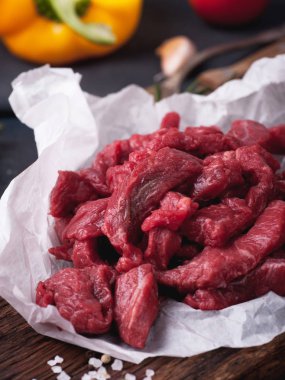 Taze çiğ kıyılmış sığır eti 