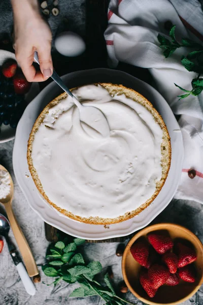 Strawberry cake making