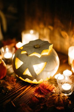 Cadılar Bayramı ürkütücü jack-o-lantern