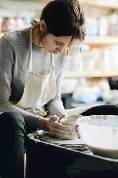 Potter working with clay on wheel — Stock Photo, Image