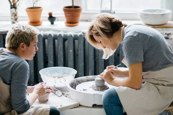 Potter working with clay on wheel — Stock Photo, Image