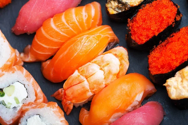 Comida japonesa Sushi — Foto de Stock