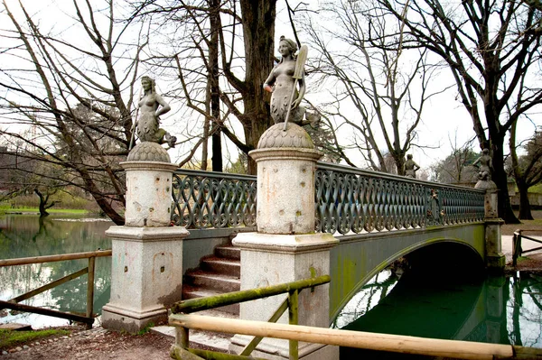 Sellők Híd Sempione Park Milánóban Olaszország Négy Sellő Szobrok Ponte — Stock Fotó