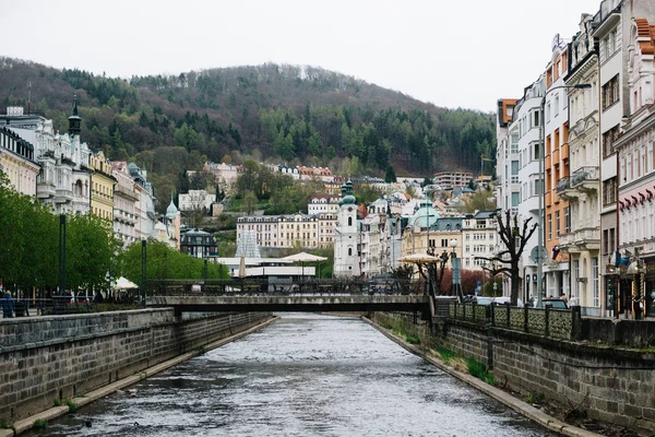 Karlovy Vary en primavera —  Fotos de Stock
