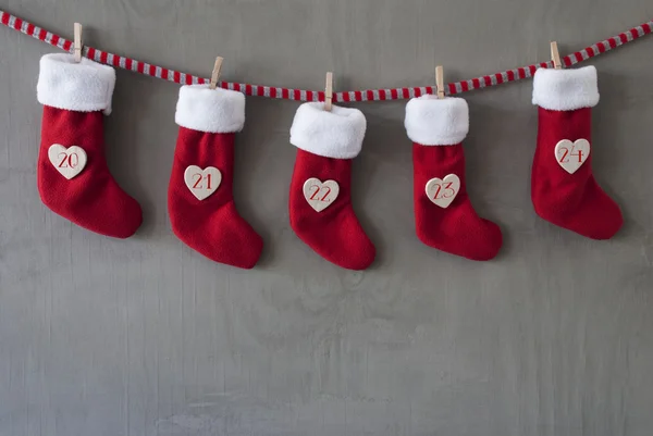 Nikolausstiefel als Adventskalender, Zement, Heiligabend — Stockfoto