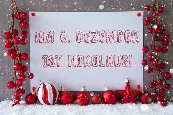 Ετικέτα, νιφάδες χιονιού, Χριστουγεννιάτικες μπάλες, Nikolaus σημαίνει ημέρα Νικολάου — Φωτογραφία Αρχείου