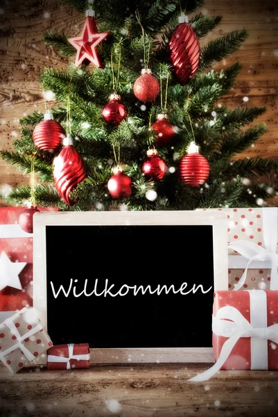 Julgran med Willkommen betyder Välkommen — Stockfoto