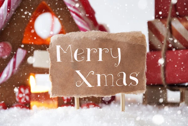 Peperkoek huis met slee, sneeuw, tekst Merry Xmas — Stockfoto