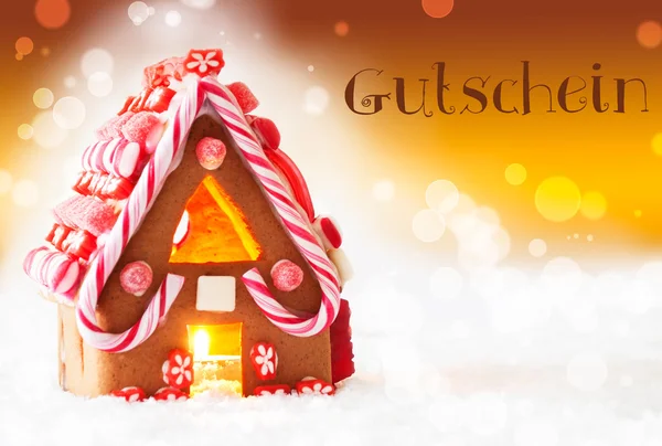 Gingerbread House, altın arka plan, Gutschein demektir fiş — Stok fotoğraf