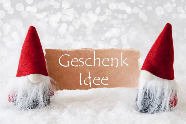 Gnomes rouges avec carte, Geschenk Idee signifie idée cadeau — Photo