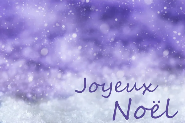 Lila bakgrund, snö, snöflingor, Joyeux Noel betyder god jul — Stockfoto