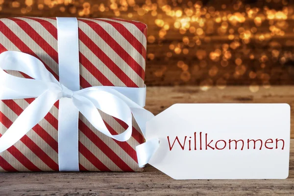 Atmospheric Christmas Gift With Label, Willkommen Means Welcome — Stock Photo, Image