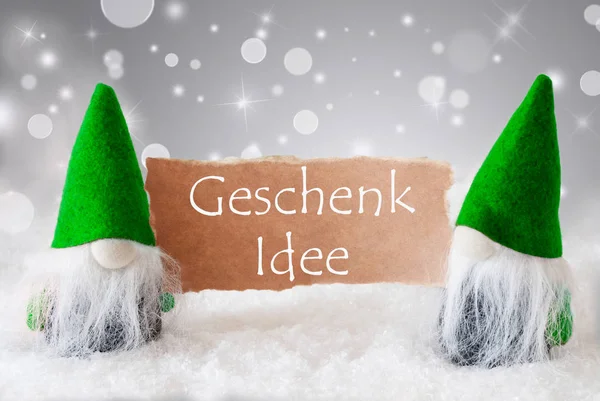 Gnomes verts avec neige, Geschenk Idee signifie idée cadeau — Photo