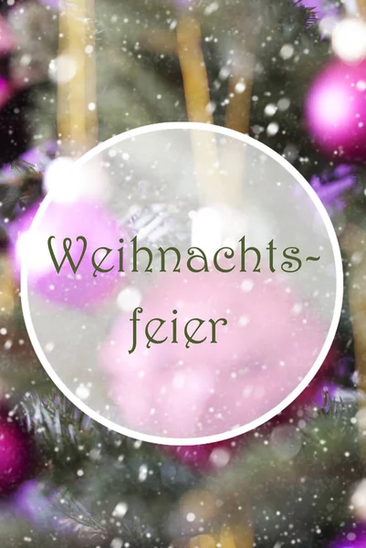 垂直のローズ クオーツ ボール、Weihnachtsfeier 意味クリスマス パーティー — ストック写真