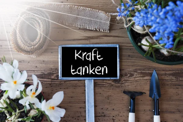 Flores soleadas de primavera, signo, Kraft Tanken significa relajarse — Foto de Stock