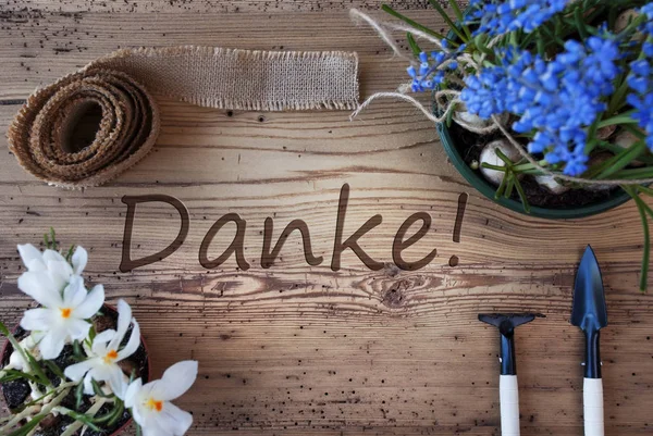 Spring Flowers, Danke Means Thank You — Stock Photo, Image