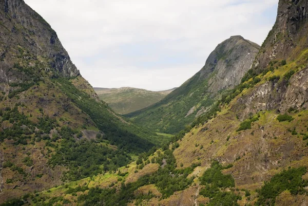 Tal und Berge, Norwegen — Stockfoto