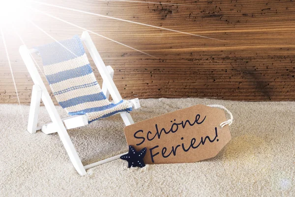 Letnim Słoneczny etykieta, Schoene Ferien oznacza Happy Holidays — Zdjęcie stockowe