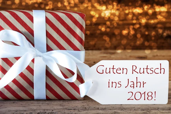 Ατμοσφαιρική Χριστούγεννα δώρο εξερευνητικό Rutsch μέσα του 2018 το νέο έτος — Φωτογραφία Αρχείου