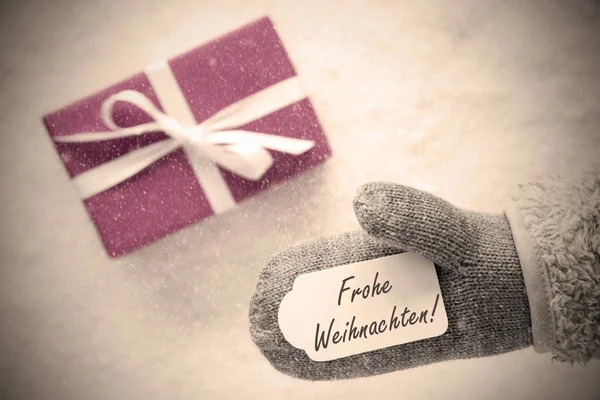 Pink Gift, Glove, Frohe Weihnachten Means Merry Christmas, Instagram Filter — Zdjęcie stockowe