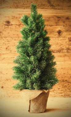 Dikey Noel ağacı, ahşap arka plan, Instagram filtre